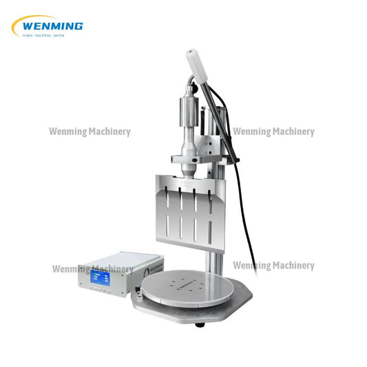 Commercial Cake Slicer